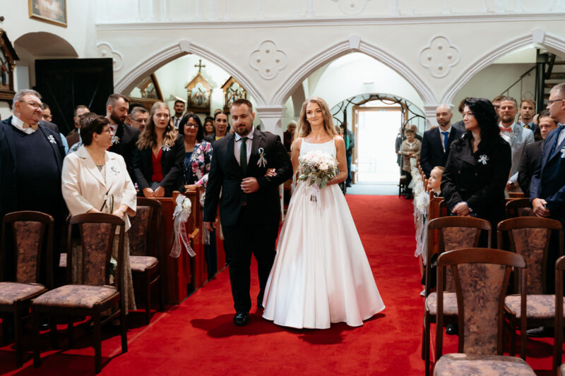 Janka a Matej svadobná fotografia Ražňany, Sabinov