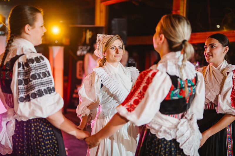 ženích a nevesta - svadobné fotenie portréty Suchý vrch, Banská Bystrica